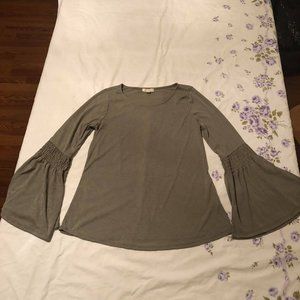 Woman’s Shirt by Ultra flirt